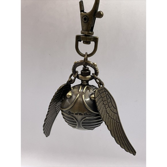 Harry Potter Golden Snitch Orb Pocket Watch Quartz Round 25 mm Case White Dial - Picture 1 of 5